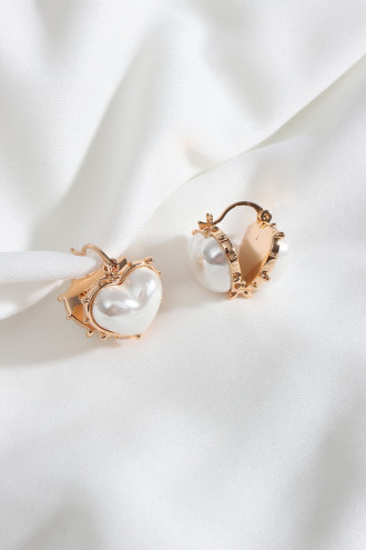 Sedef Taşlı Kalp Çelik Küpe