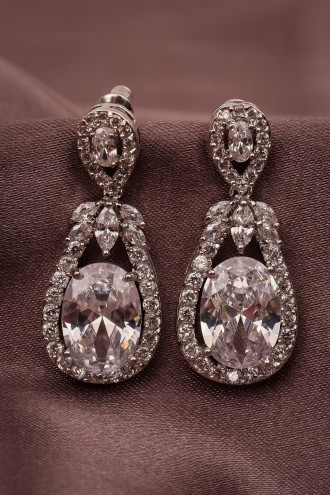 Zircon Taşlı Sallantılı Gümüş Renk Abiye Küpe