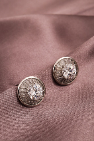 Baget Taşlı Yuvarlak Gümüş Renk Küpe