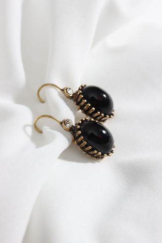 Siyah Oval Otantik Küpe