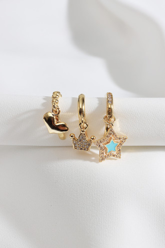 3'Lü Yıldızlı Zircon Gold Renk Küpe 3'Lü Yıldızlı Zircon Gold Renk Küpe