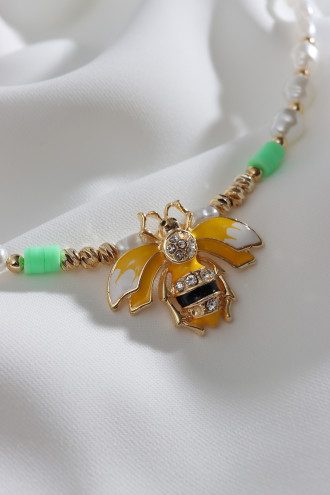 Arı Fügür Yeşil Fimo Detaylı İnci Kolye