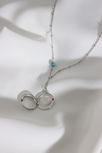 Lacıvert Mineli Kapaklı Çift Taraflı Kullanıma Uygun Yuvarlak Gümüş Renk Kolye