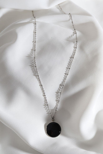 Siyah Mineli Kapaklı Çift Taraflı Kullanıma Uygun Yuvarlak Gümüş Renk Kolye Siyah Mineli Kapaklı Çift Taraflı Kullanıma Uygun Yuvarlak Gümüş Renk Kolye