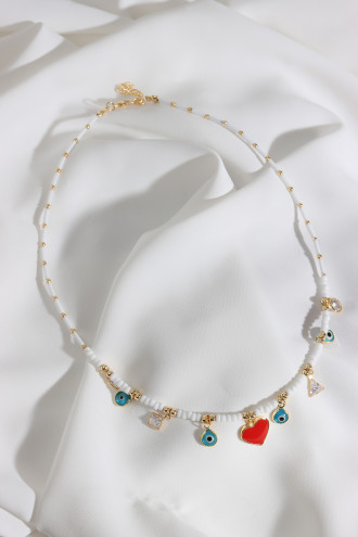 Kalp Uçlu Beyaz Boncuk Kolye Kalp Uçlu Beyaz Boncuk Kolye