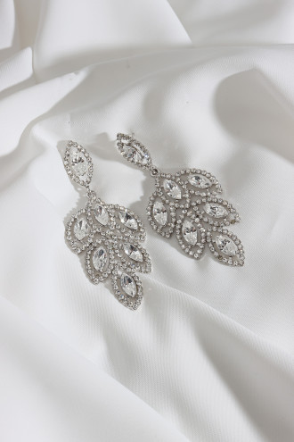 Taşlı Gümüş Renk Abiye Küpe Taşlı Gümüş Renk Abiye Küpe