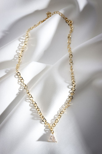 Üçgen Tek Taşlı Gold Renk Zincir Kolye