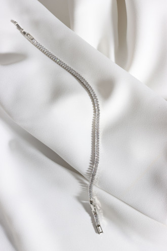 Ince Baget Taşlı Gümüş Renk Vip Su Yolu Bileklik