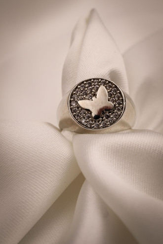 Kelebek Detay Gümüş Renk Alttan Ayarlanabilir Yüzük