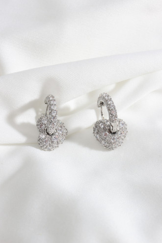 Çok Taşlı Kalp Figür Gümüş Renk Halkalı Abiye Küpe