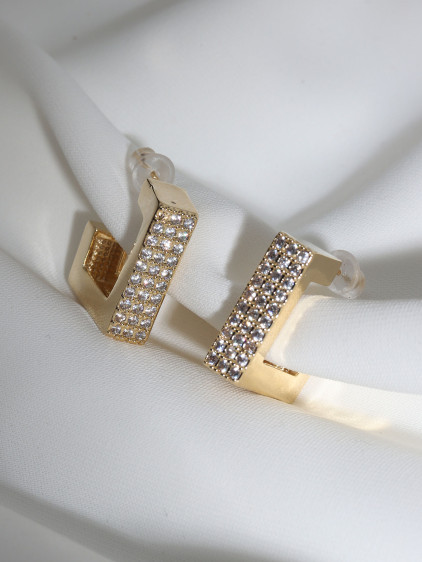 Zircon Taşlı Kare Gold Renk Abiye Küpe Zircon Taşlı Kare Gold Renk Abiye Küpe