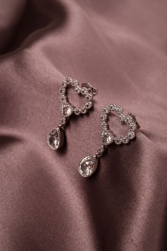 Sallantılı Kalp Gümüş Renk Abiye Küpe