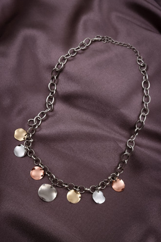 Renkli Pul Sallantılı Gümüş Renk Kolye