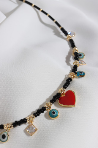 Kalp Uçlu Siyah Boncuk Kolye