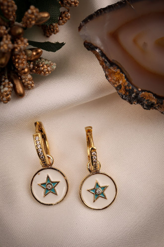 Beyaz Mineli Yıldız Figür Gold Renk Halka Küpe