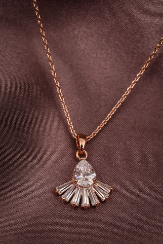 Baget Taşlı Rose Kolye