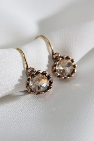 Oval Bal Rengi Taşlı Otantik Küpe