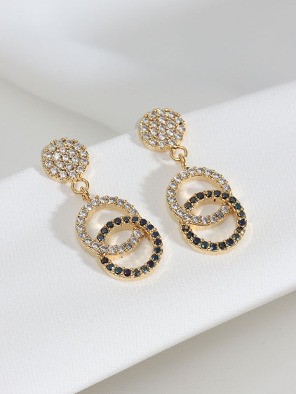 Zircon Taşlı Gold Renk Küpe Zircon Taşlı Gold Renk Küpe