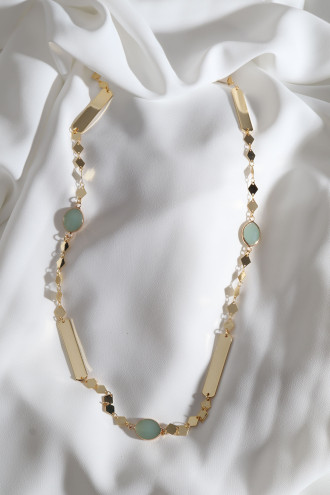 Yeşil Taşlı Gold Renk Şerit Detaylı Kolye