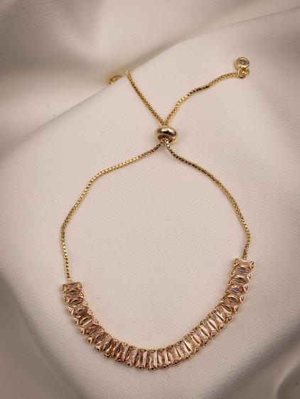 Bal Rengi Baget Zircon Taşlı Asansörlü Gold Renk Bileklik Bal Rengi Baget Zircon Taşlı Asansörlü Gold Renk Bileklik
