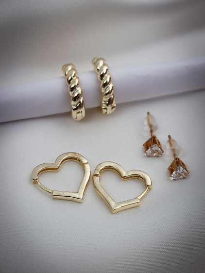 3'Lü Kalp Model Gold Renk Halka Küpe 3'Lü Kalp Model Gold Renk Halka Küpe