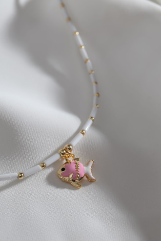 Beyaz Boncuklu Pembe Mineli Balık Figür Kolye