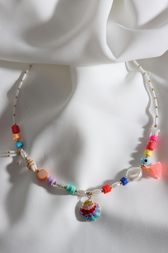 Beyaz Renk İnci Detaylı Deniz Kabuğu Uçlu Boncuk Kolye