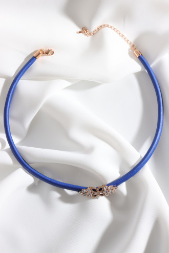 Mavi Yumuşak Deri Gold Renk Zircon Taşlı Choker Mavi Yumuşak Deri Gold Renk Zircon Taşlı Choker