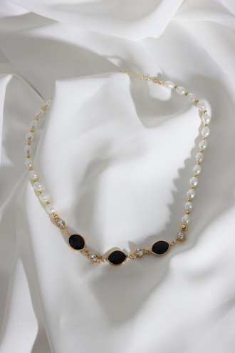 Siyah Oval Taşlı İnci Kolye