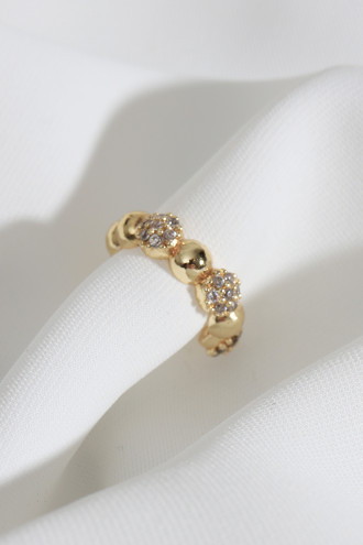 Çiçek Taşlı Sıkıştırmalı Tek Gold Renk Kıkırdak Küpe