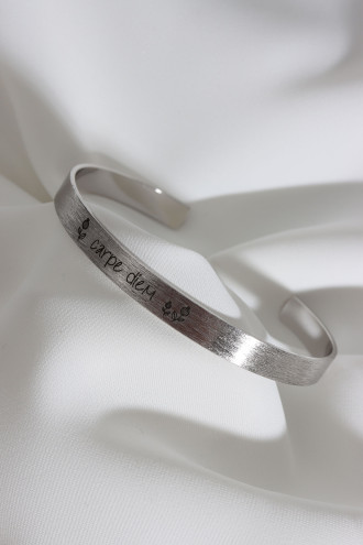 Carpe Dıem Yazılı Gümüş Renk Kararmaz Vip Bileklik