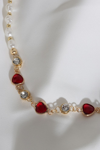Kırmızı Üçgen Taşlı Inci Kolye