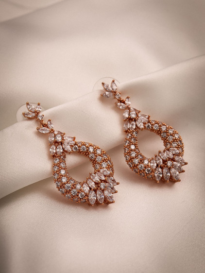 Rose Renk Zircon Taşlı Sallantılı Abiye Küpe