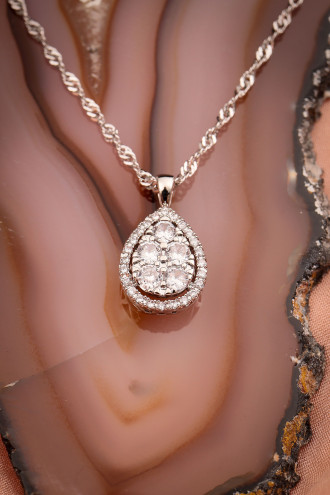 Zircon Taşlı Damla Model Gümüş Renk Kolye