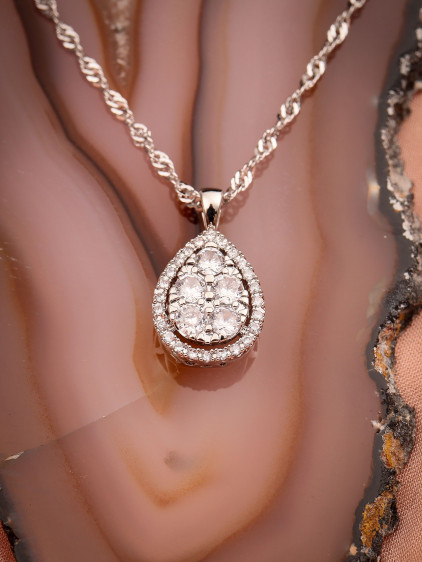 Zircon Taşlı Damla Model Gümüş Renk Kolye