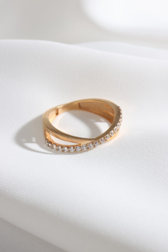 Tek Sıra Zircon Taşlı Gold Renk Yüzük