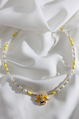Arı Fügür Sarı Fimo Detaylı Inci Kolye