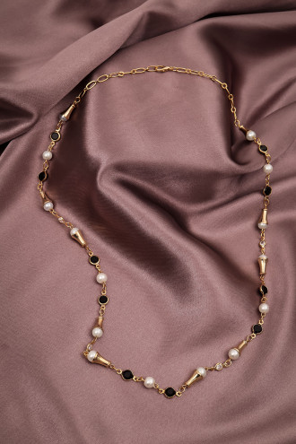 Küçük Siyah Taş Detaylı Incili Kolye