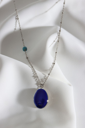 Lacivert Mineli Kapaklı Çift Taraflı Kullanıma Uygun Oval Gümüş Renk Kolye