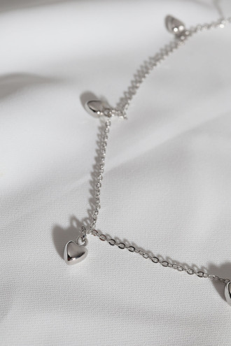 Sıralı Kalp Figür Gümüş Renk Kolye