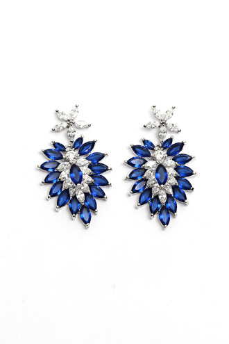 Lacivert Taşlı Sallantılı Zircon Taşlı Küpe Lacivert Taşlı Sallantılı Zircon Taşlı Küpe