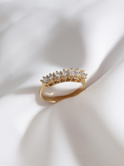 Zircon Taşlı Yarım Tur Gold Renk Yüzük Zircon Taşlı Yarım Tur Gold Renk Yüzük