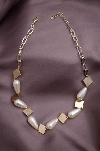 Gold Renk Kare Aparat Detaylı İnci Kolye