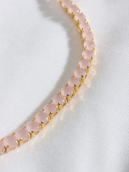 Toz Pembe Saydam Taşlı Su Yolu Gold Renk Bileklik Toz Pembe Saydam Taşlı Su Yolu Gold Renk Bileklik
