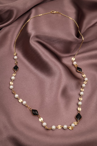 Siyah Taş Detaylı Inci Kolye