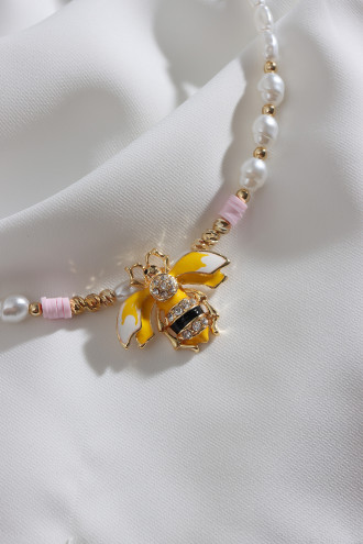 Arı Fügür Pembe Fimo Detaylı Inci Kolye