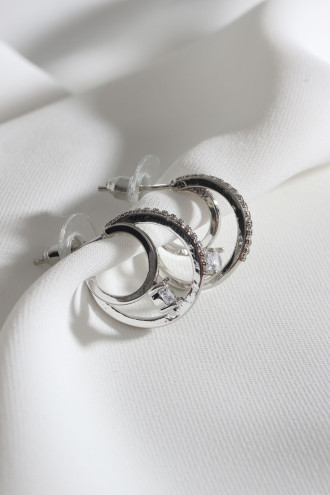 Zircon Taşlı 2'Li Görünümlü Gümüş Renk Halka Küpe Zircon Taşlı 2'Li Görünümlü Gümüş Renk Halka Küpe