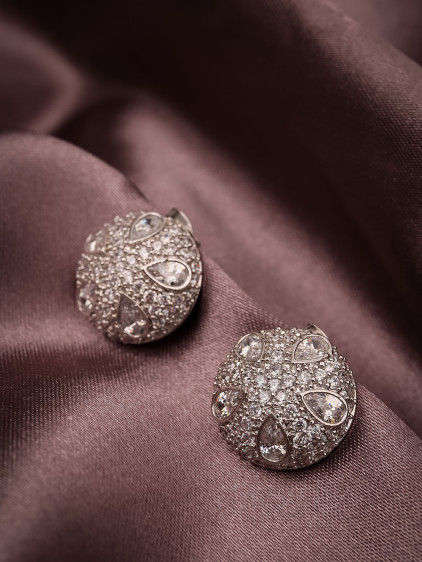 Yuvarlak Zircon Taşlı Gümüş Renk Abiye Küpe