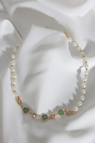 Yeşil Üçgen Taşlı İnci Kolye