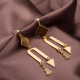Sallantılı Gold Renk Küpe